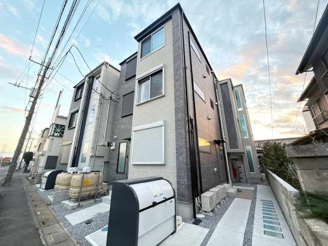 鳩ヶ谷フラッツ